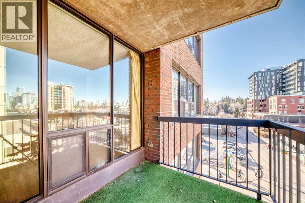 Single Family House for Sale in    Avenue SW Mission Calgary 