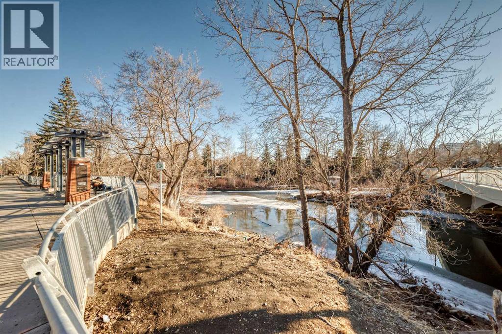 Single Family House for Sale in    Avenue SW Mission Calgary 