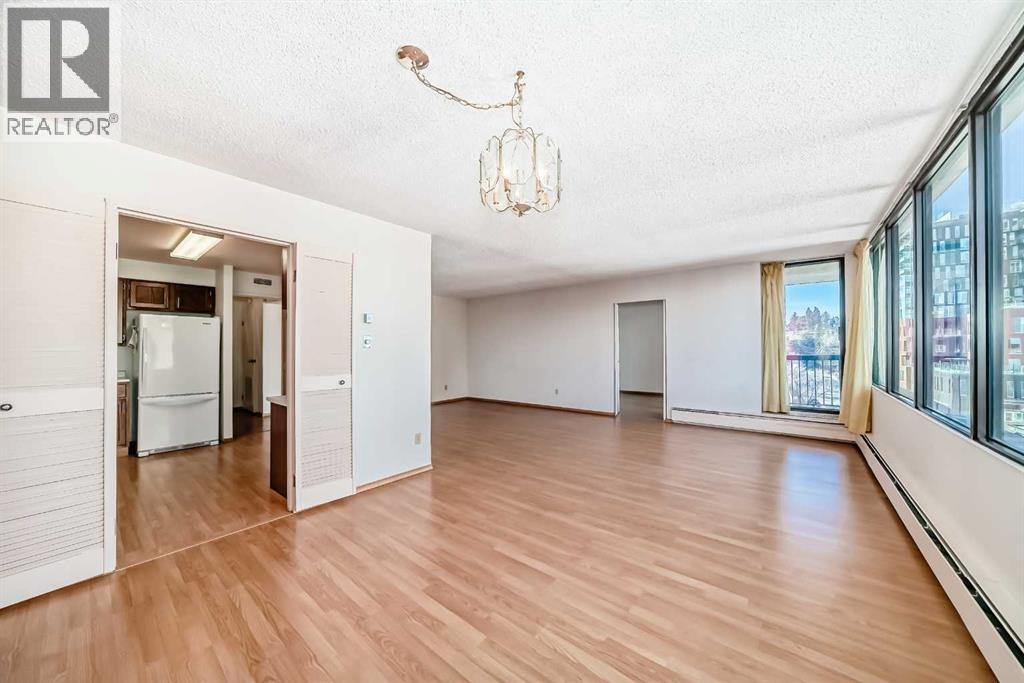 Single Family House for Sale in    Avenue SW Mission Calgary 