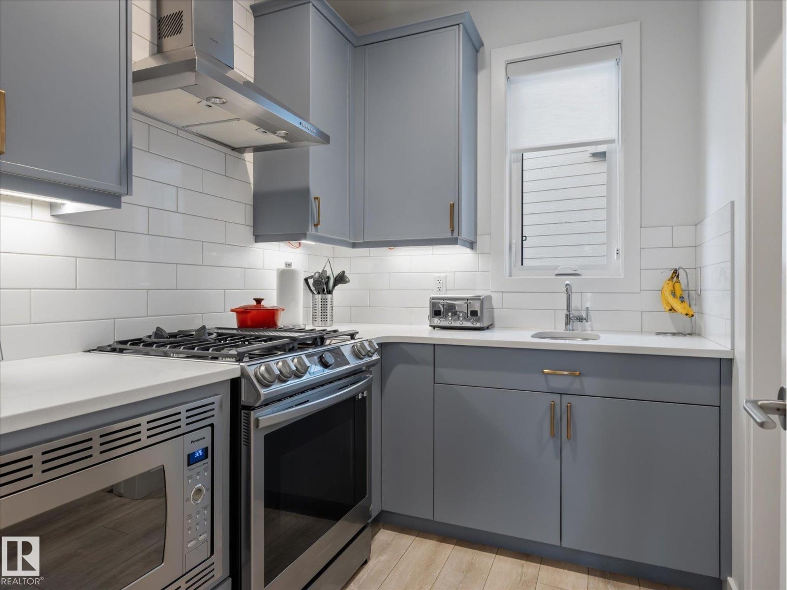 1562 HOWES PL SW, Edmonton