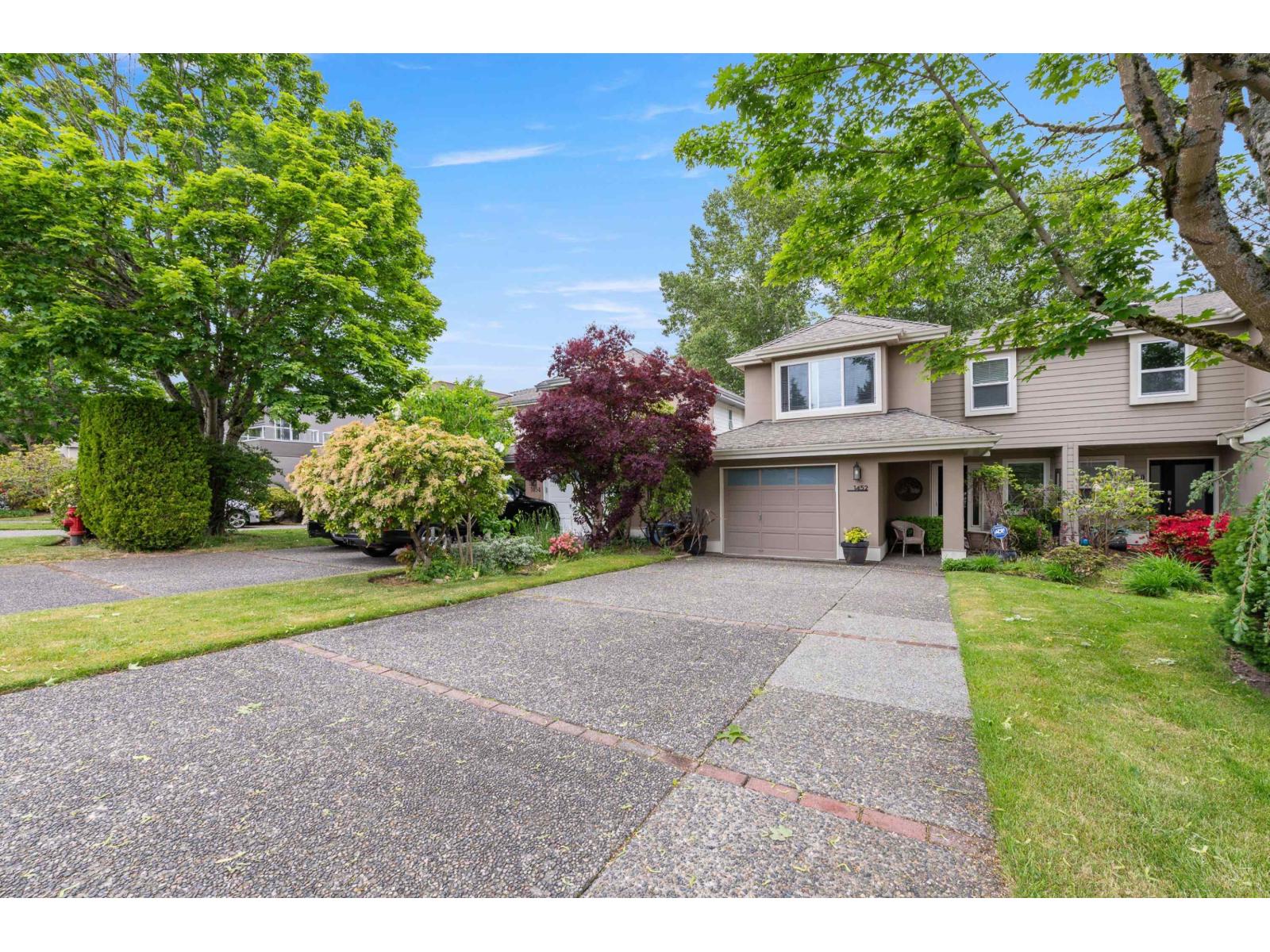 1452 STEVENS STREET, White Rock
