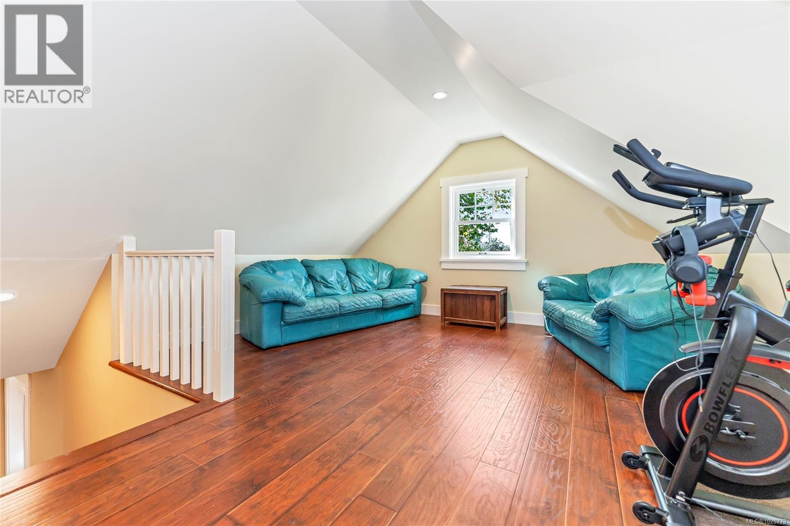 6140 Lakes Rd, Duncan