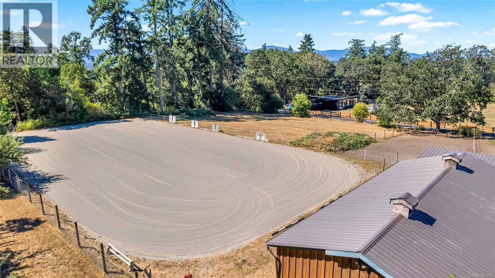 6140 Lakes Rd, Duncan