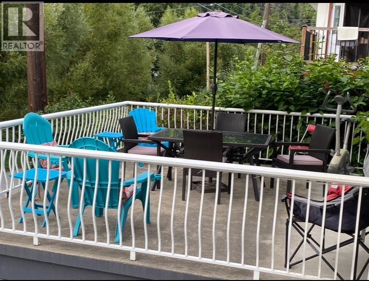 214 Wellington Avenue, Warfield