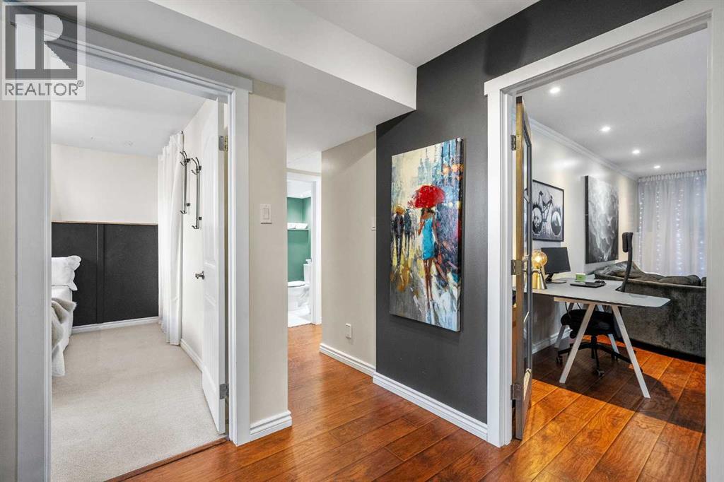 Single Family House Bi-level for Sale in  Montana Drive NW Montgomery Calgary 