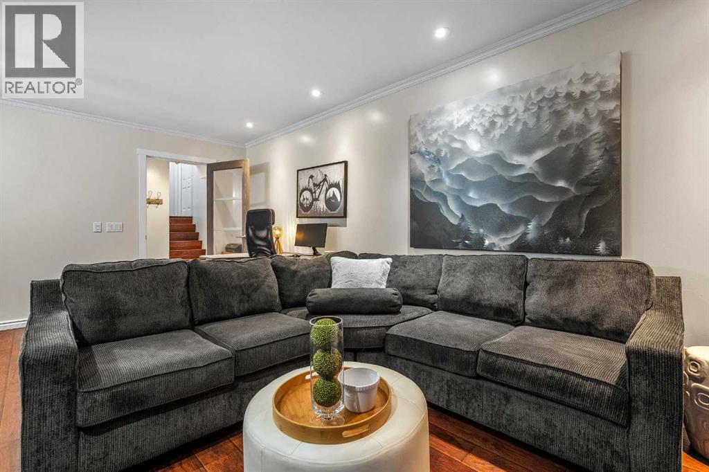 Single Family House Bi-level for Sale in  Montana Drive NW Montgomery Calgary 