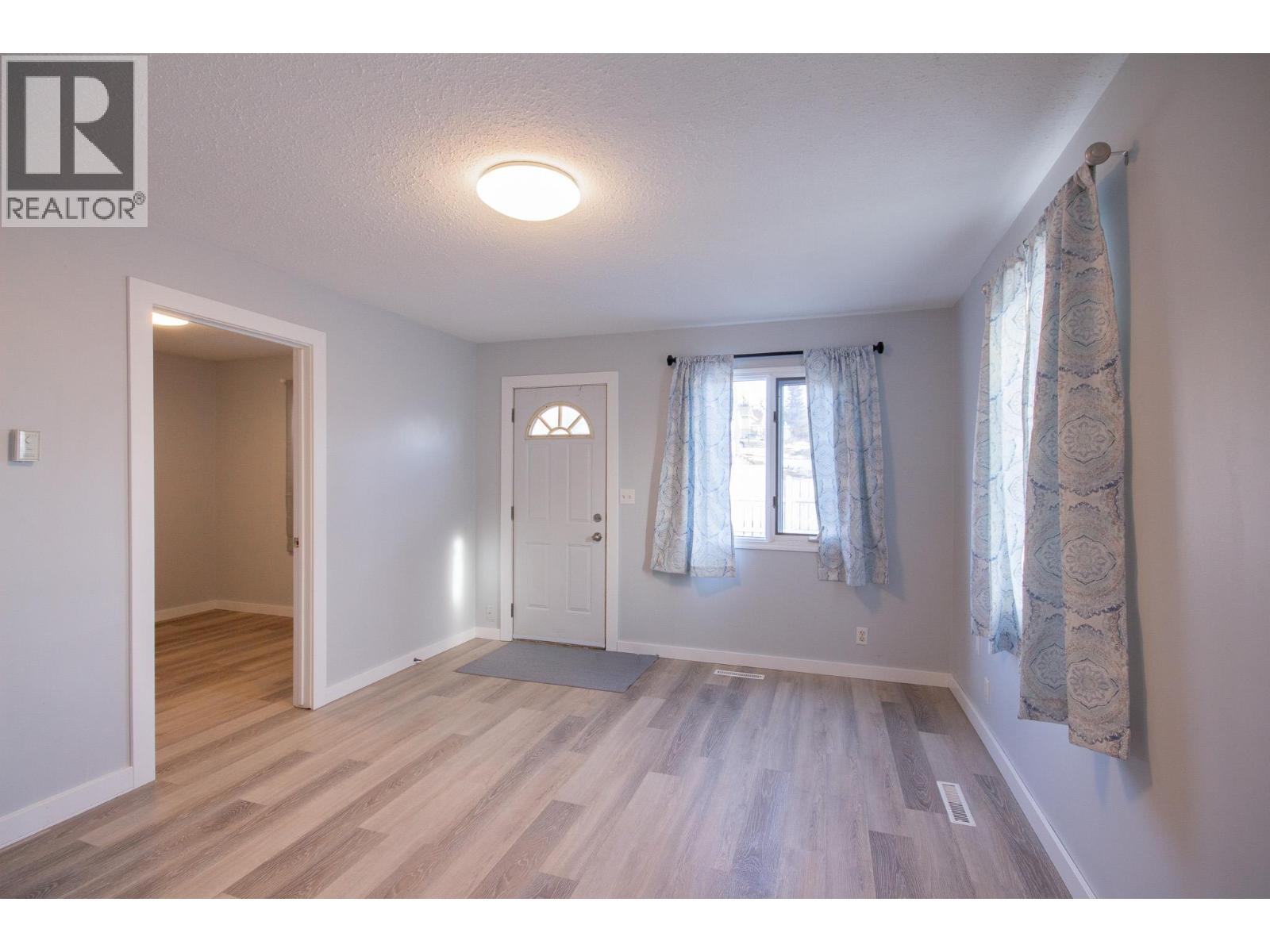 9705 8 Street, Dawson Creek