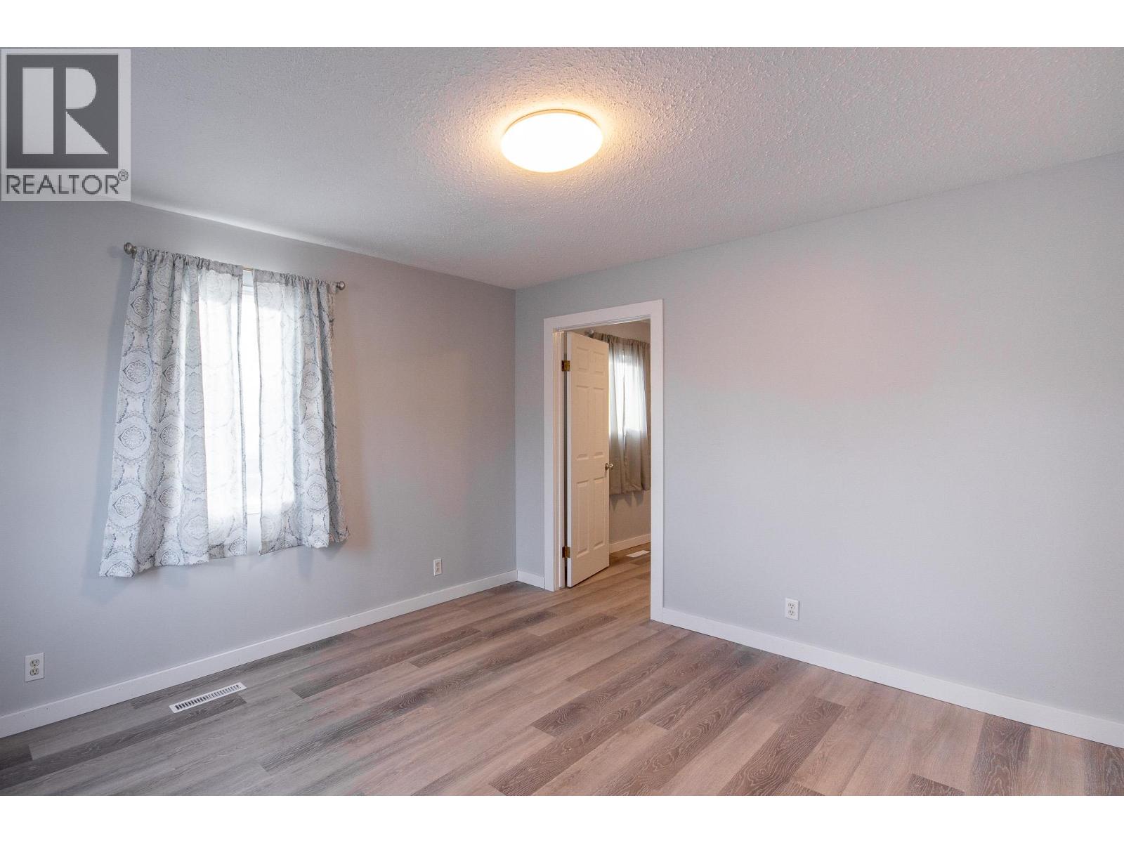 9705 8 Street, Dawson Creek