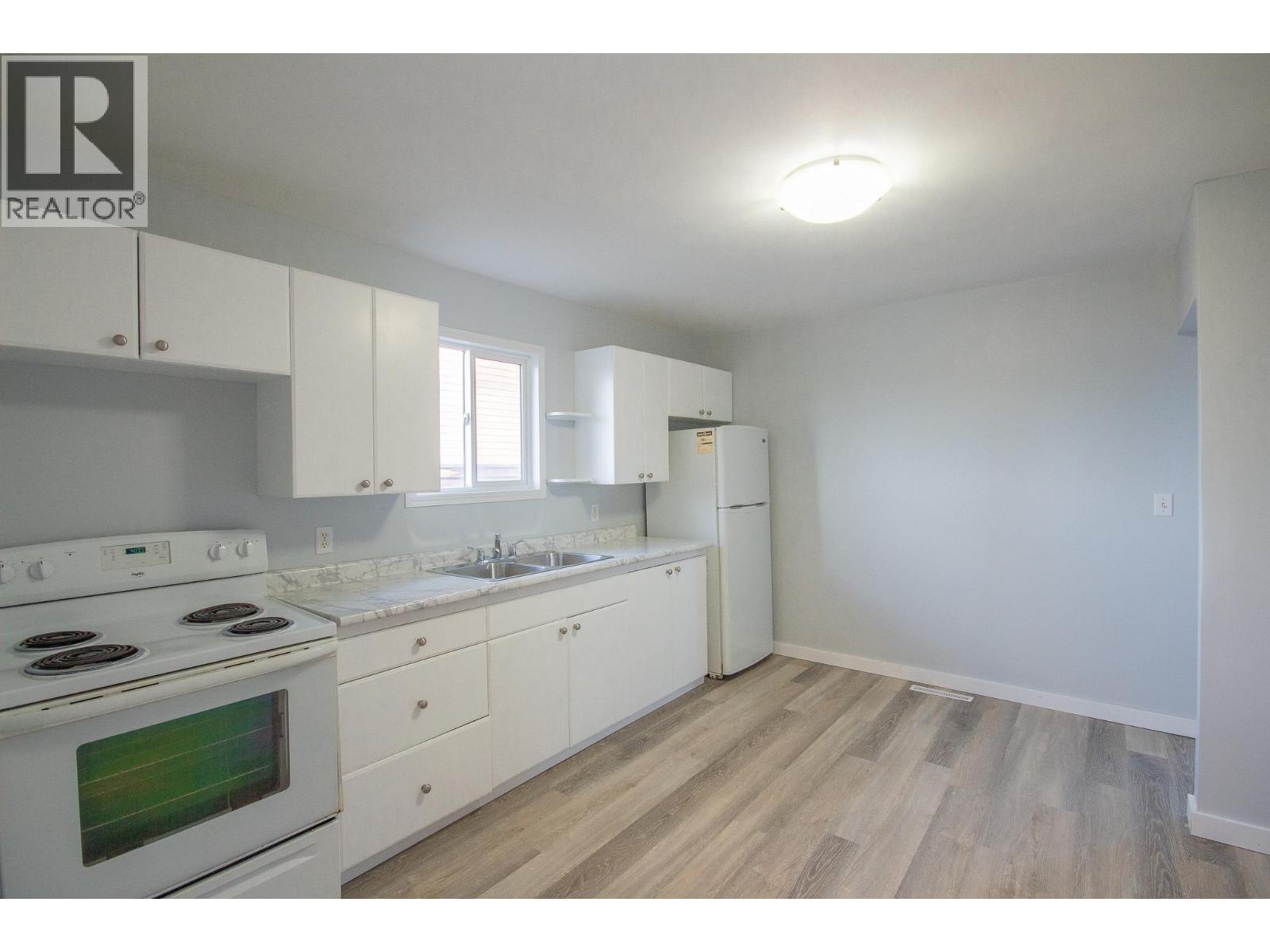 9705 8 Street, Dawson Creek