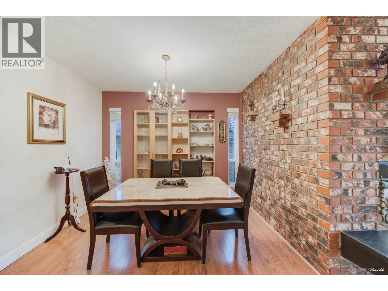 2813 WINDRUM AVENUE, Coquitlam