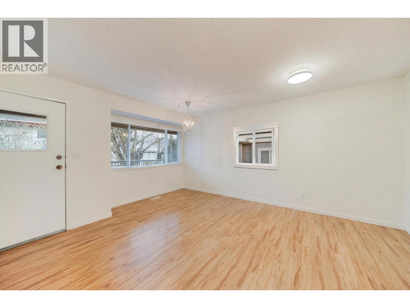 2813 WINDRUM AVENUE, Coquitlam