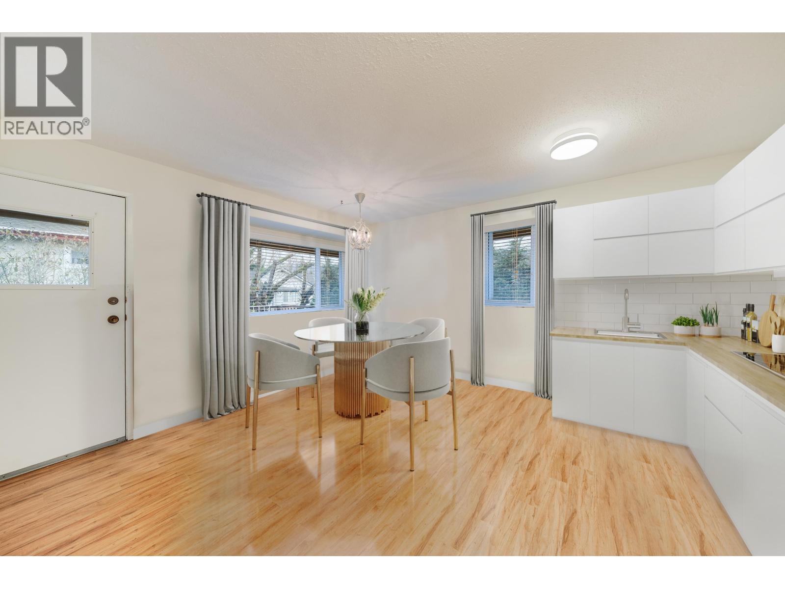 2813 WINDRUM AVENUE, Coquitlam