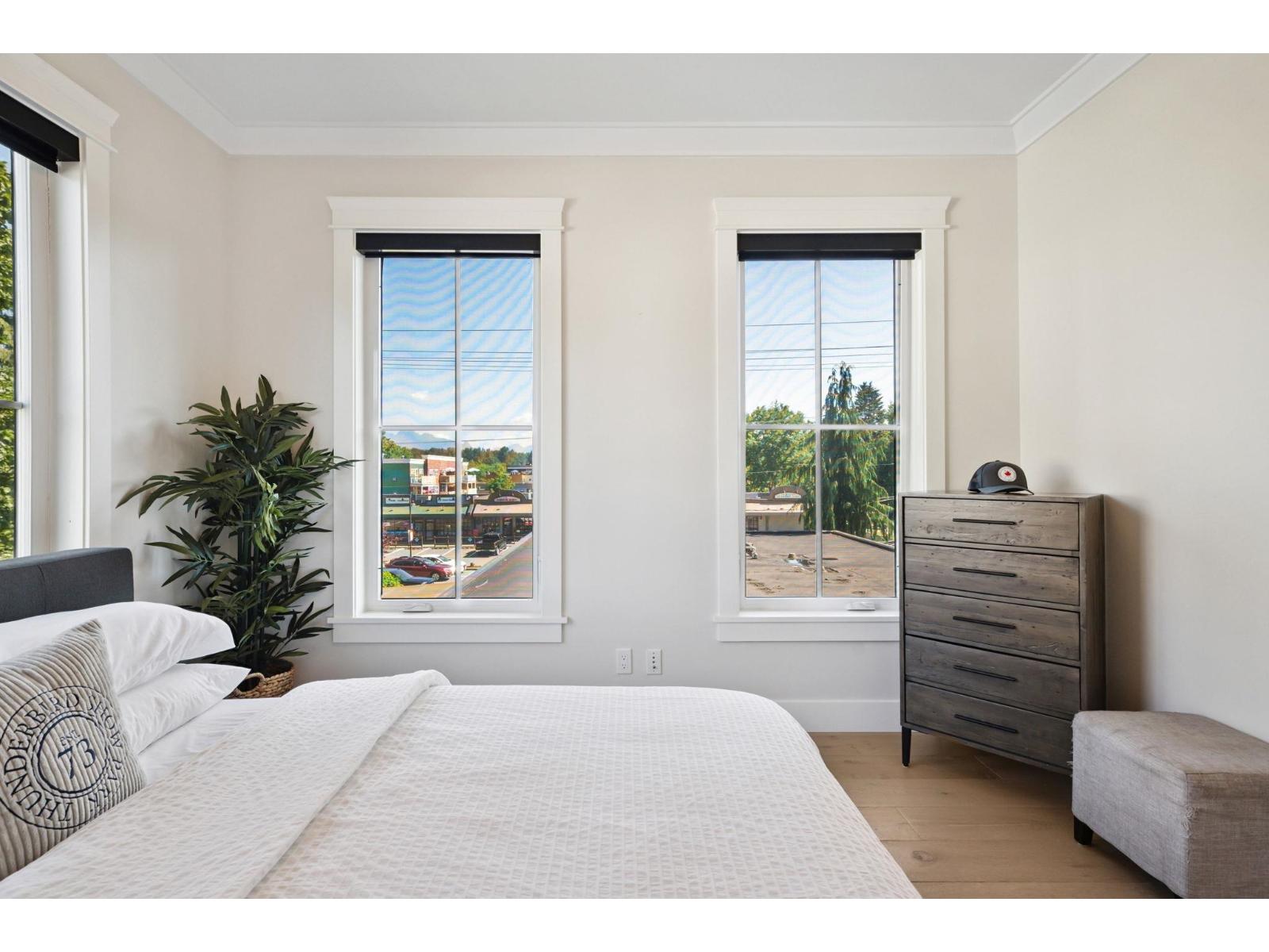 206 23189 FRANCIS AVENUE, Langley