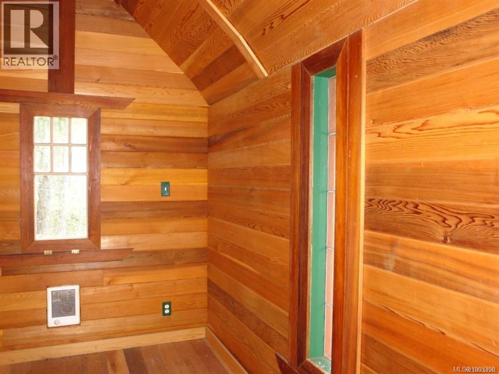 228 Ling Cod Lane, Mudge Island