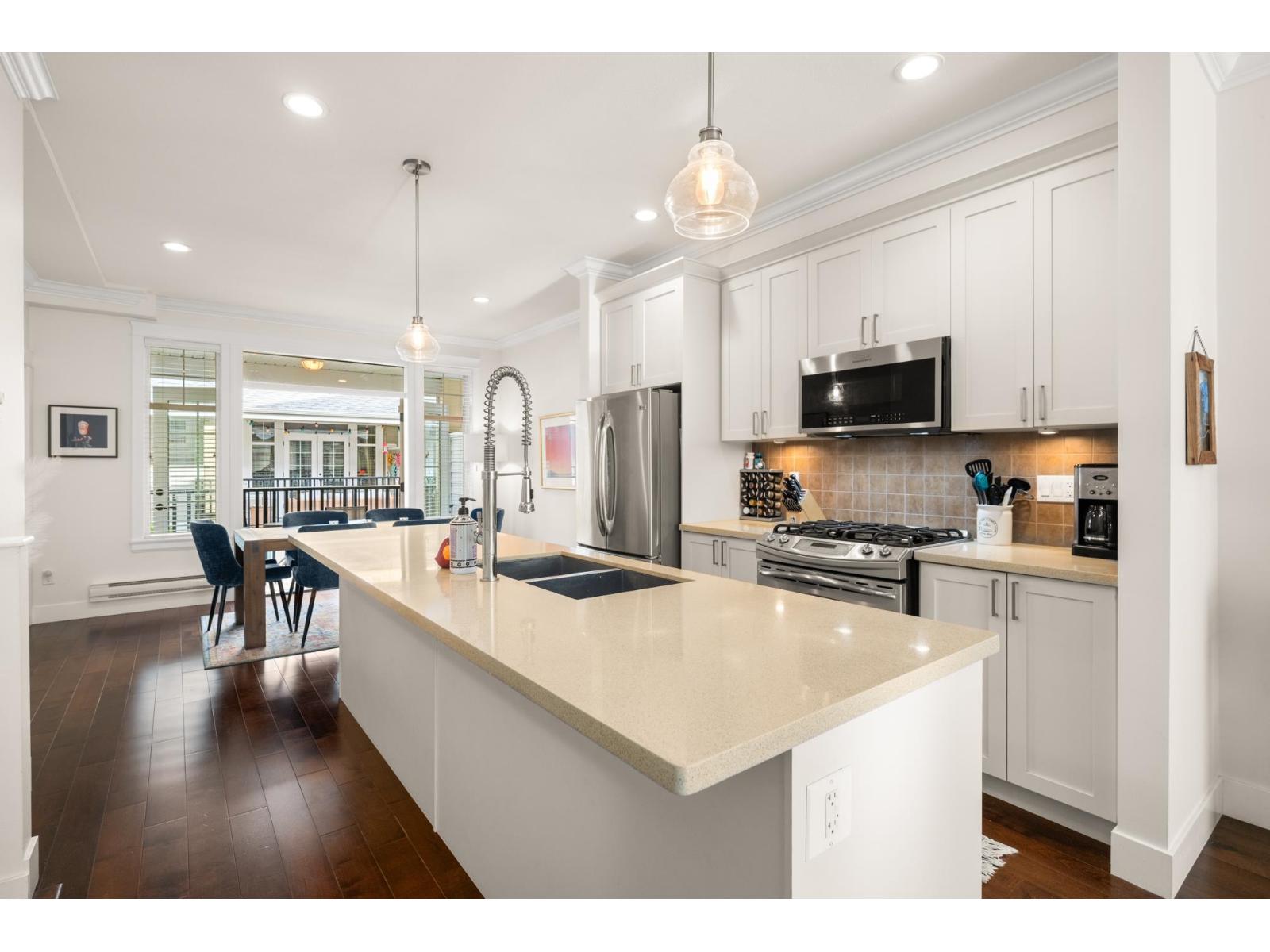 7 17171 2B AVENUE, Surrey