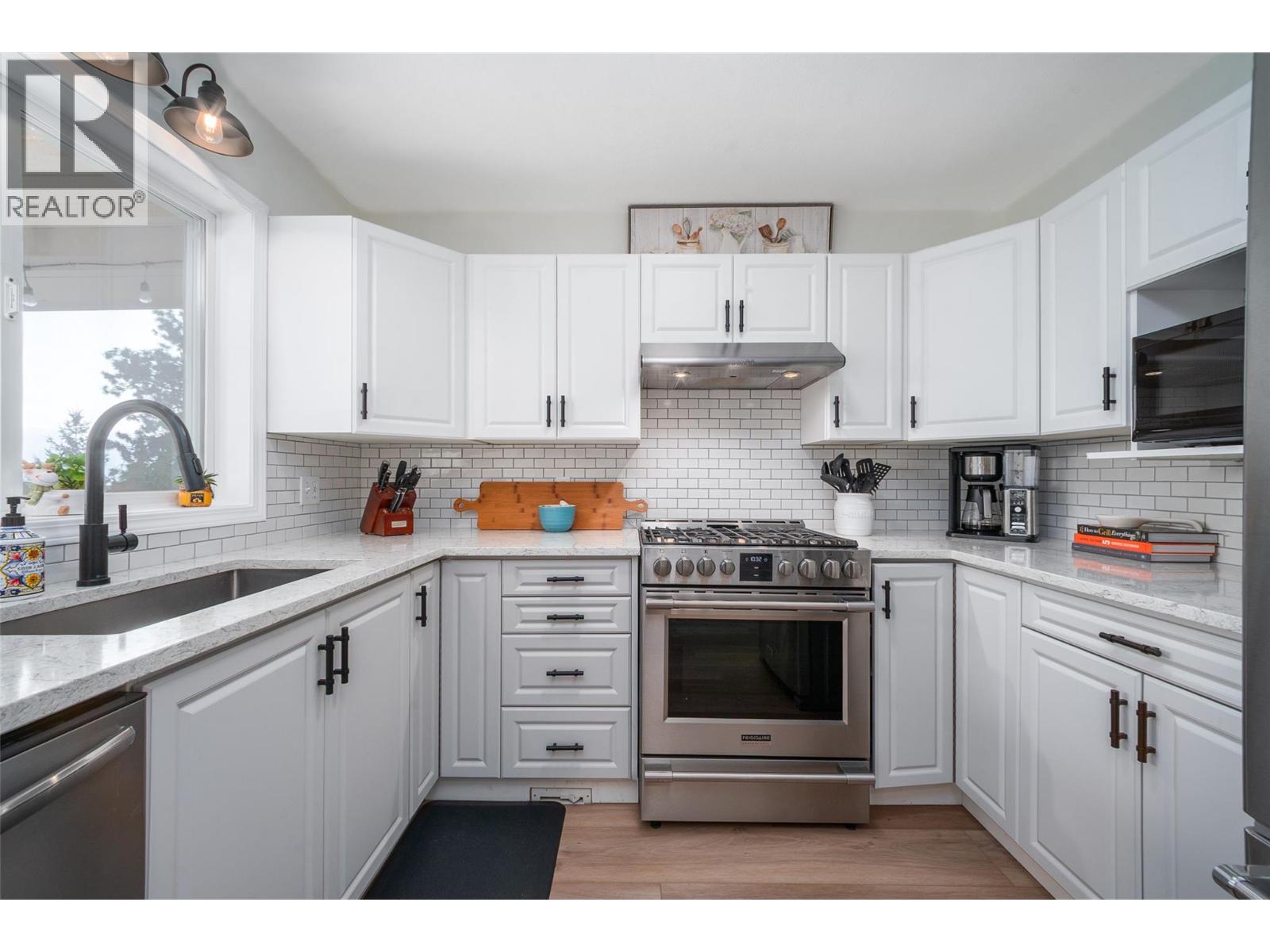  3841 Glen Canyon Drive, West Kelowna