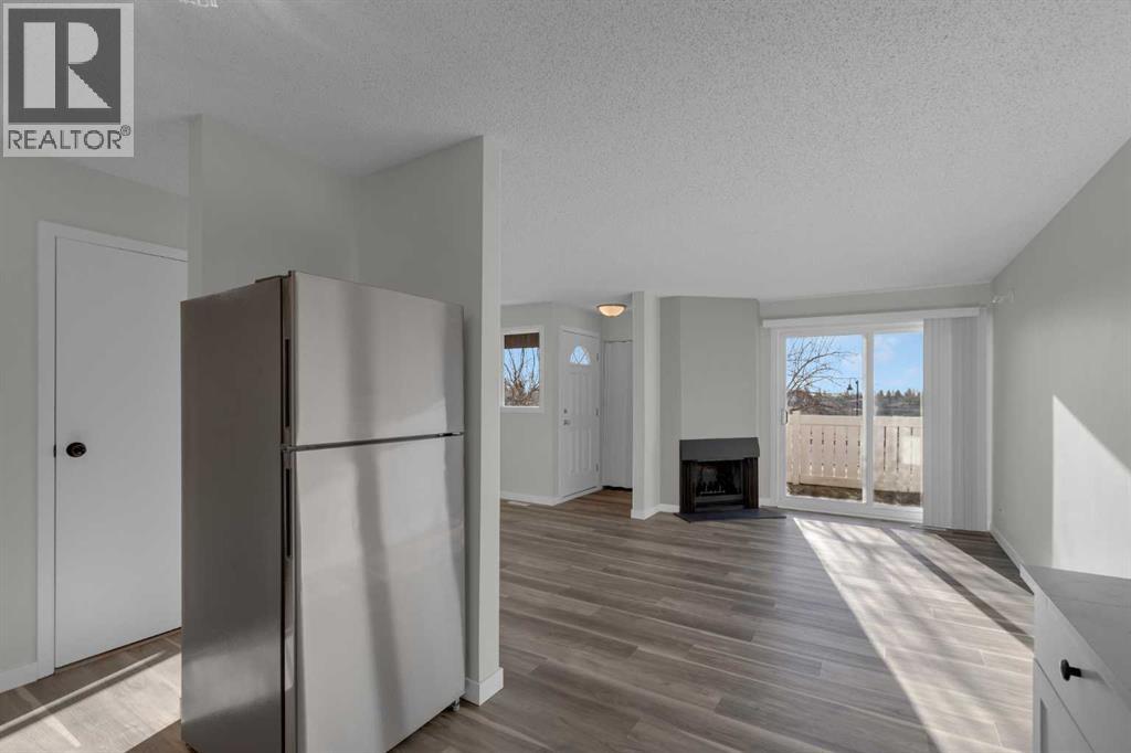 Single Family House for Sale in   Fonda Way SE Forest Heights Calgary 