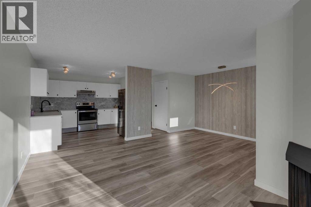 Single Family House for Sale in   Fonda Way SE Forest Heights Calgary 