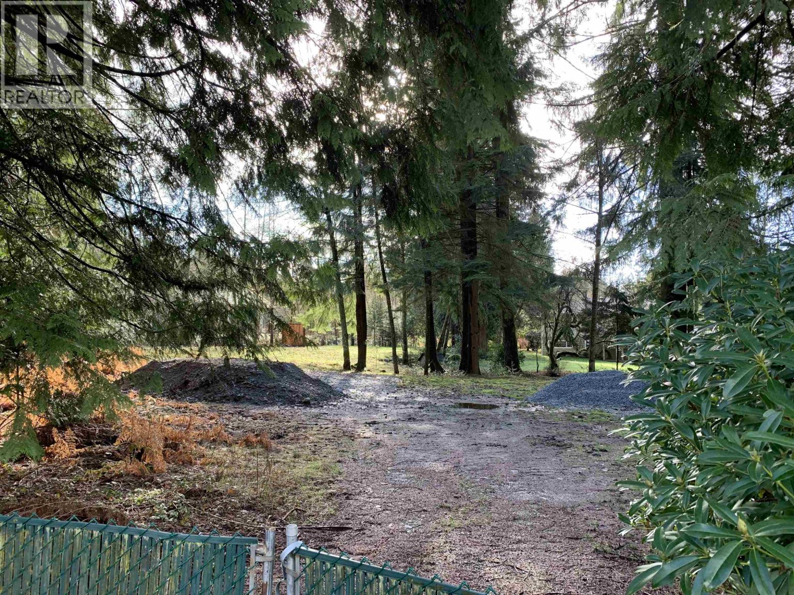 2490 LEGGETT Drive - main photo