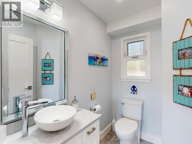 1752 HOLLINGSWORTH ROAD, Powell River