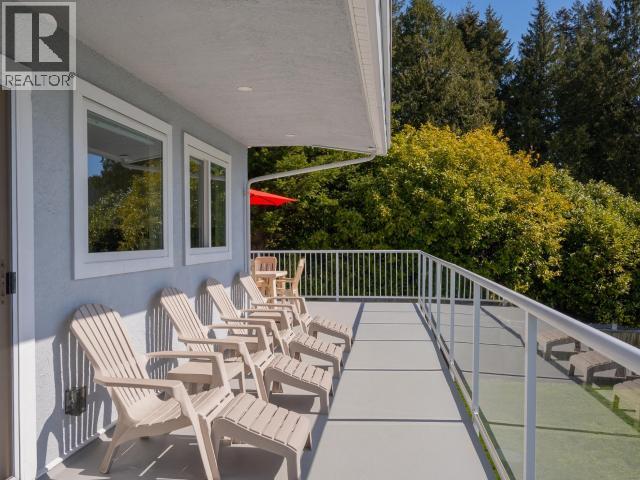 1752 HOLLINGSWORTH ROAD, Powell River