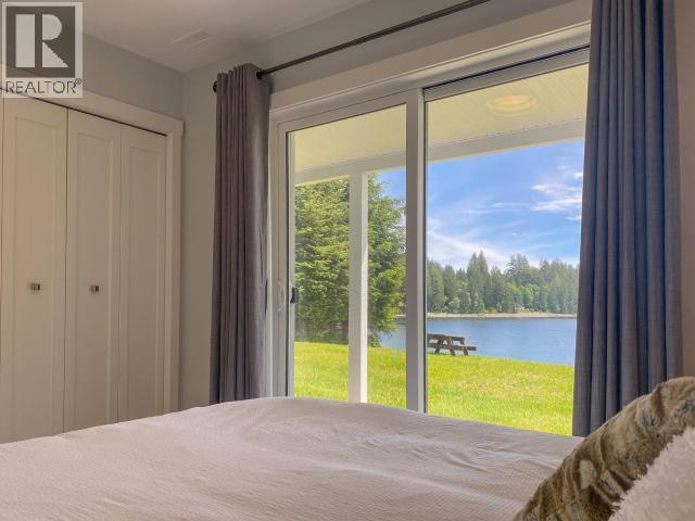 1752 HOLLINGSWORTH ROAD, Powell River