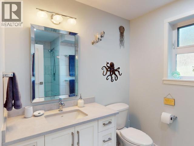 1752 HOLLINGSWORTH ROAD, Powell River