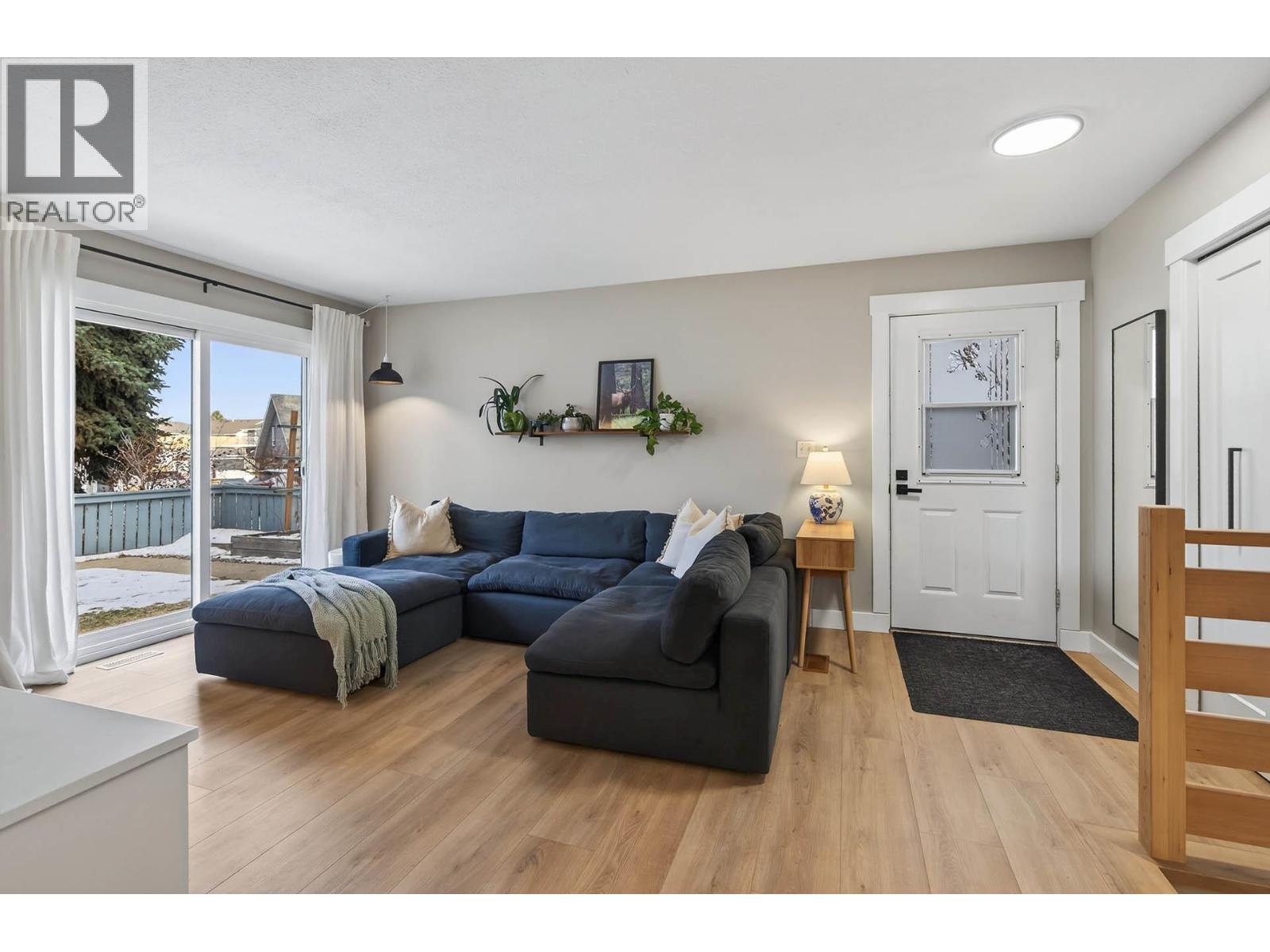 537 GLENEAGLES Drive, Kamloops