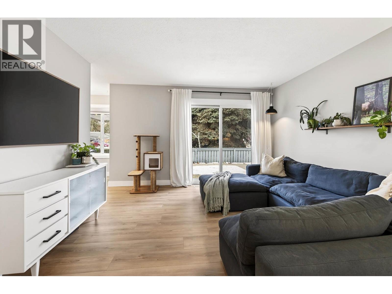 537 GLENEAGLES Drive, Kamloops