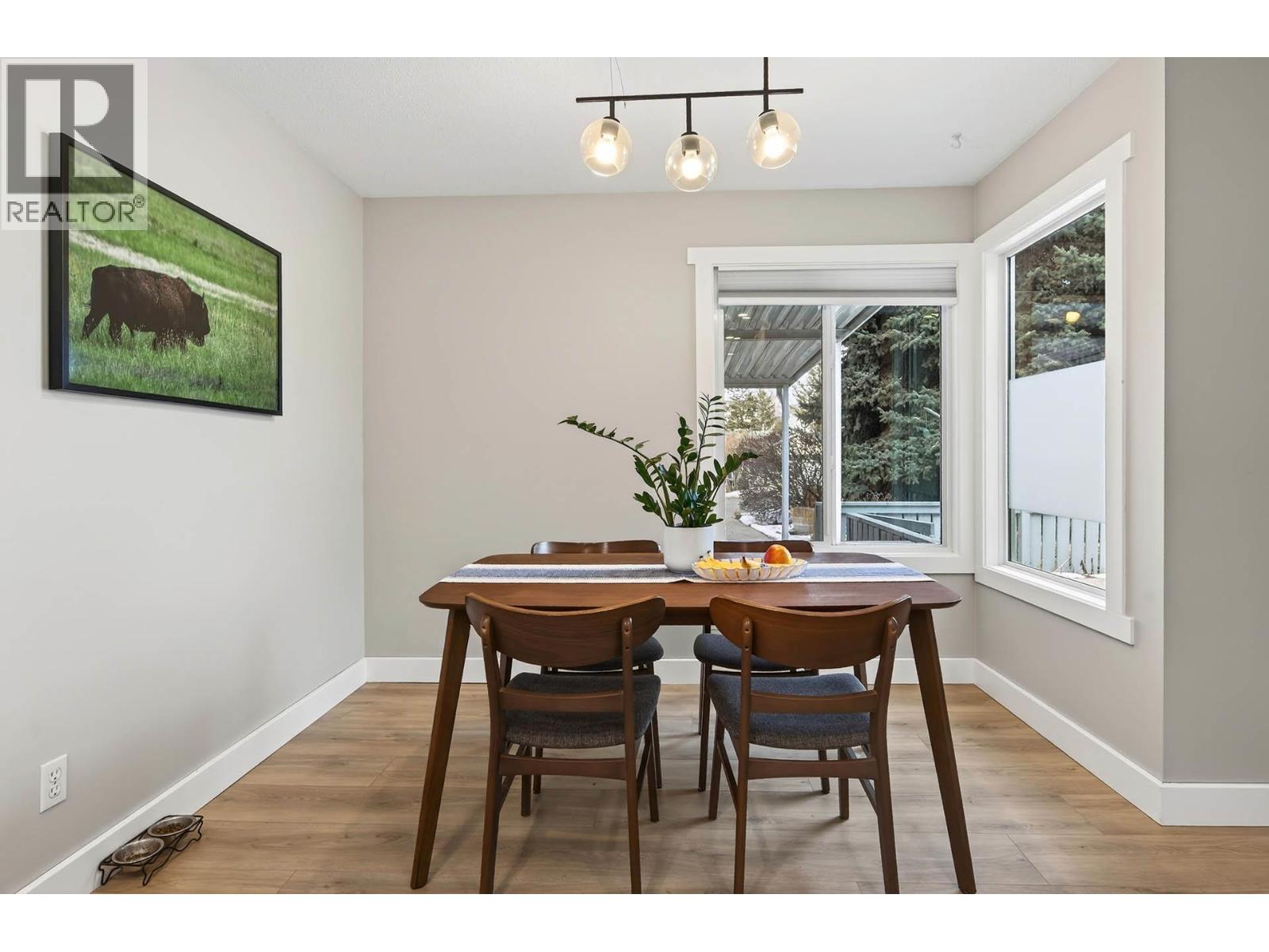 537 GLENEAGLES Drive, Kamloops