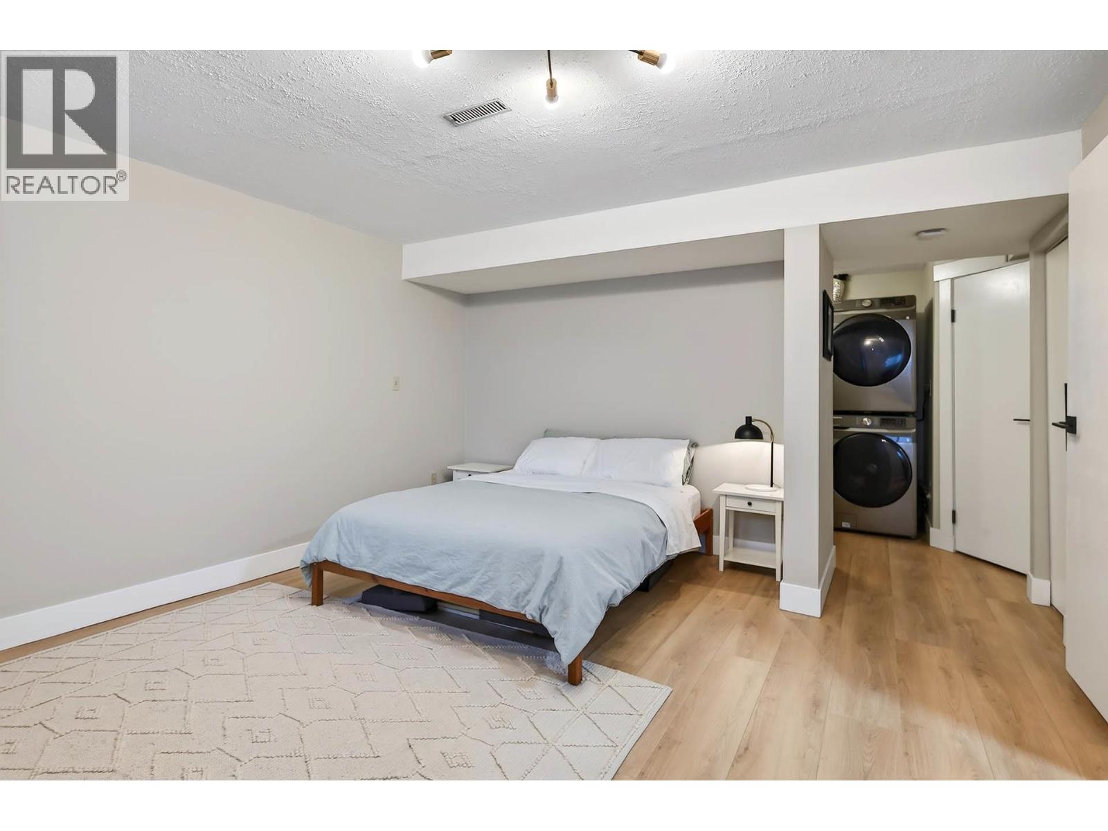 537 GLENEAGLES Drive, Kamloops