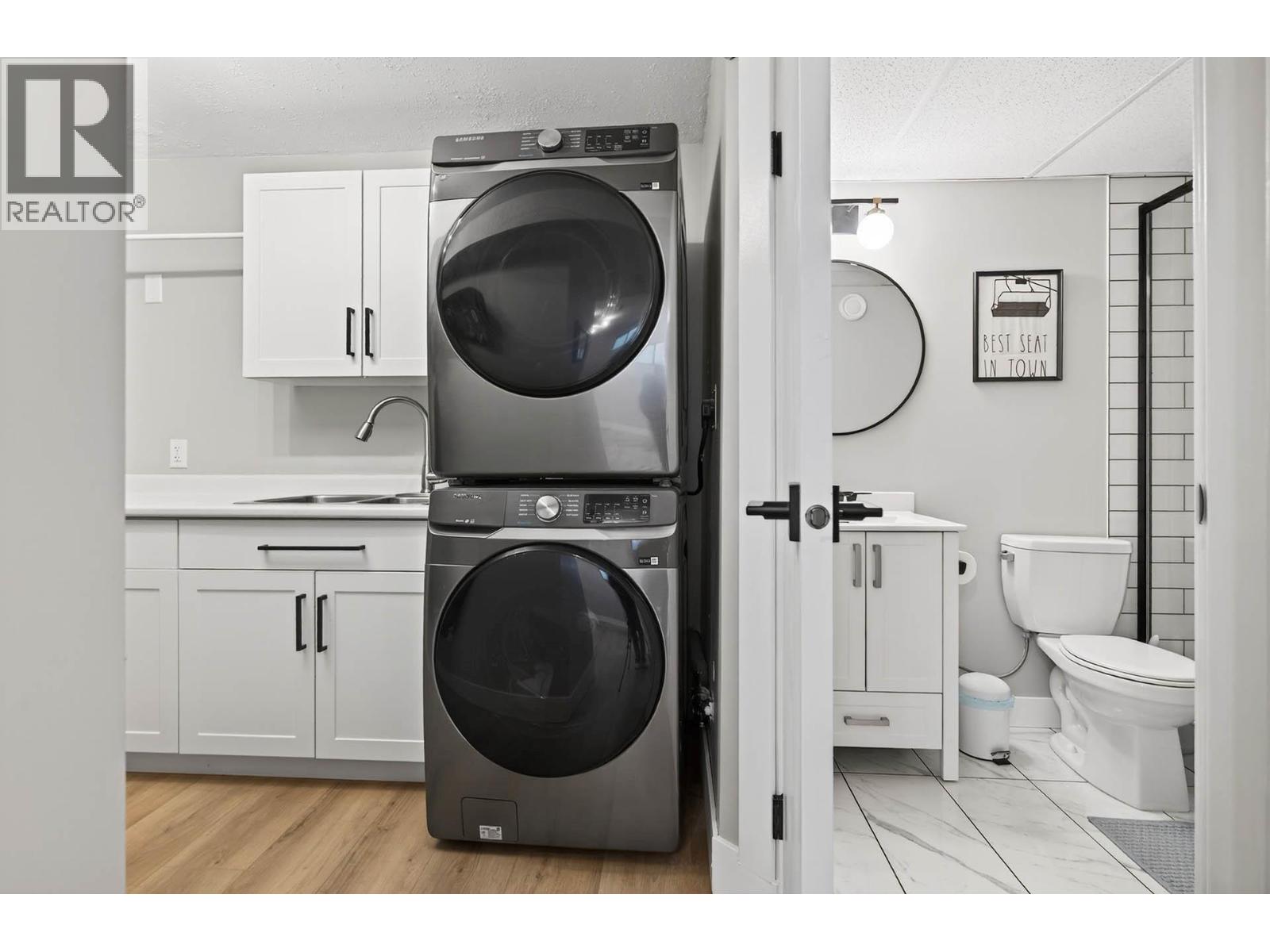 537 GLENEAGLES Drive, Kamloops