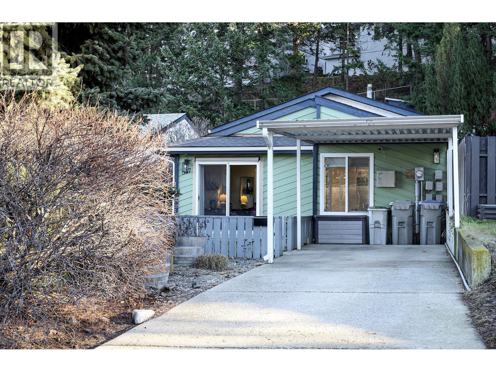 537 GLENEAGLES Drive, Kamloops