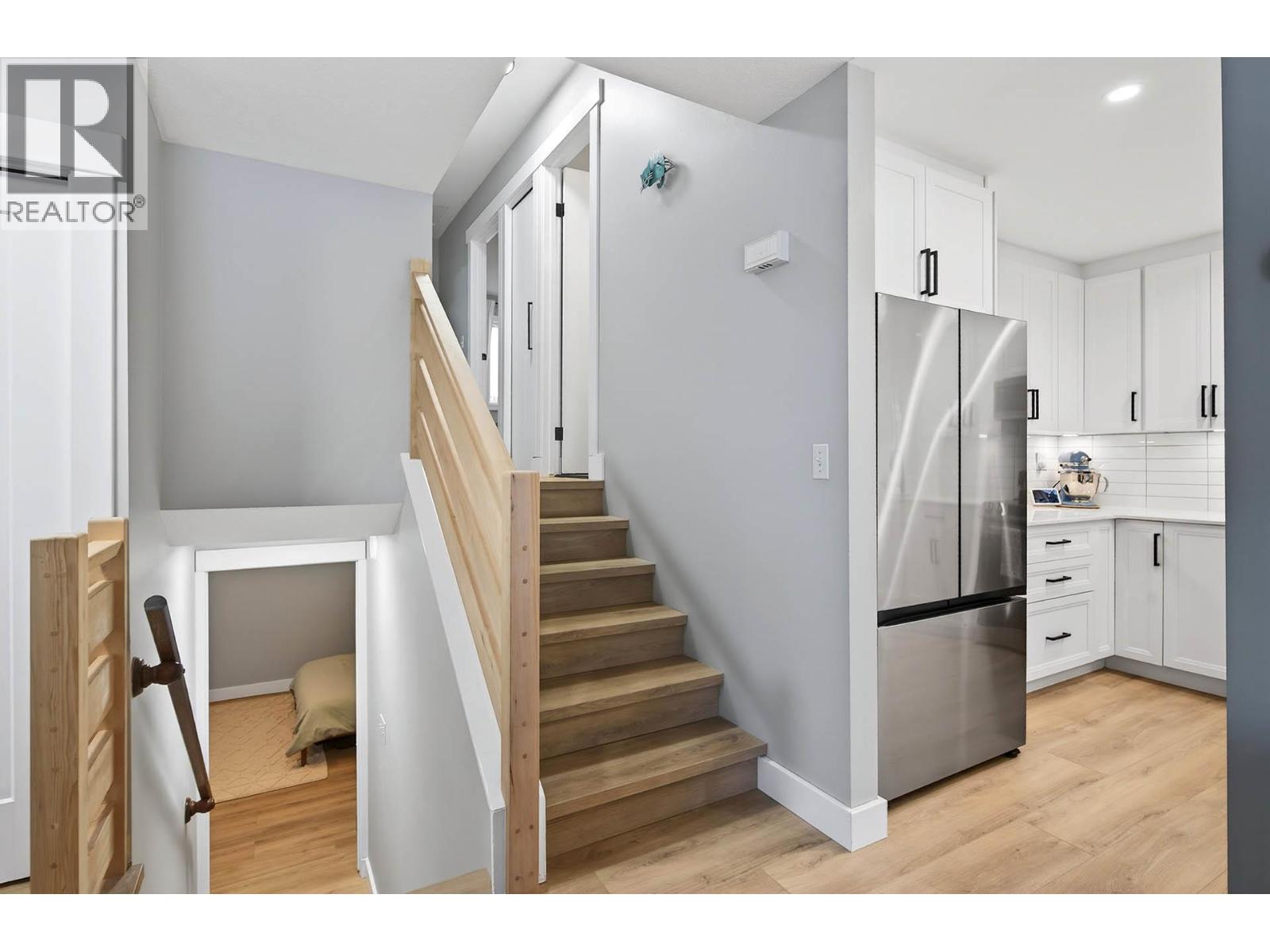 537 GLENEAGLES Drive, Kamloops