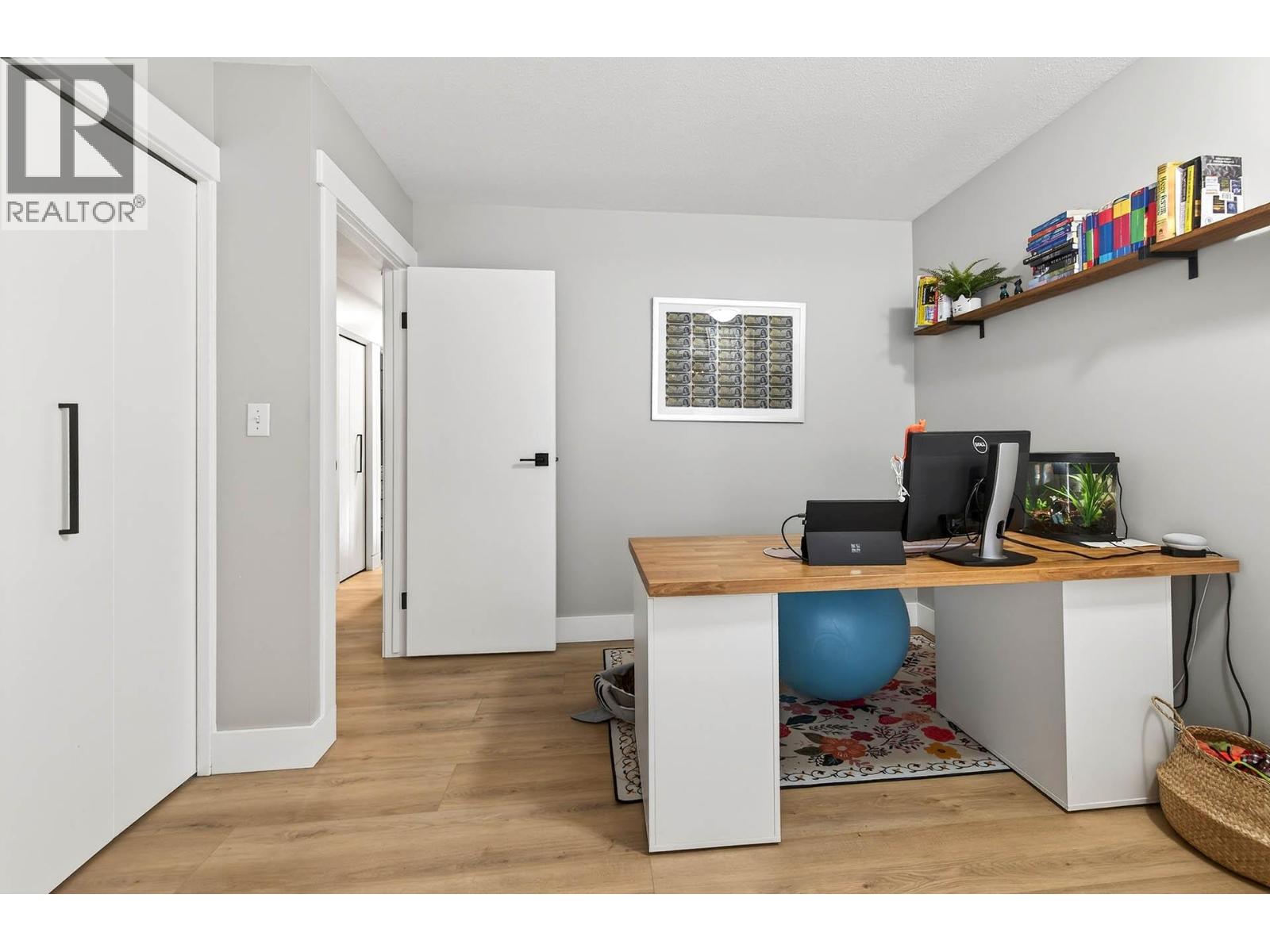 537 GLENEAGLES Drive, Kamloops