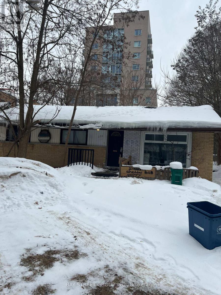 249 SUNVIEW STREET - 4