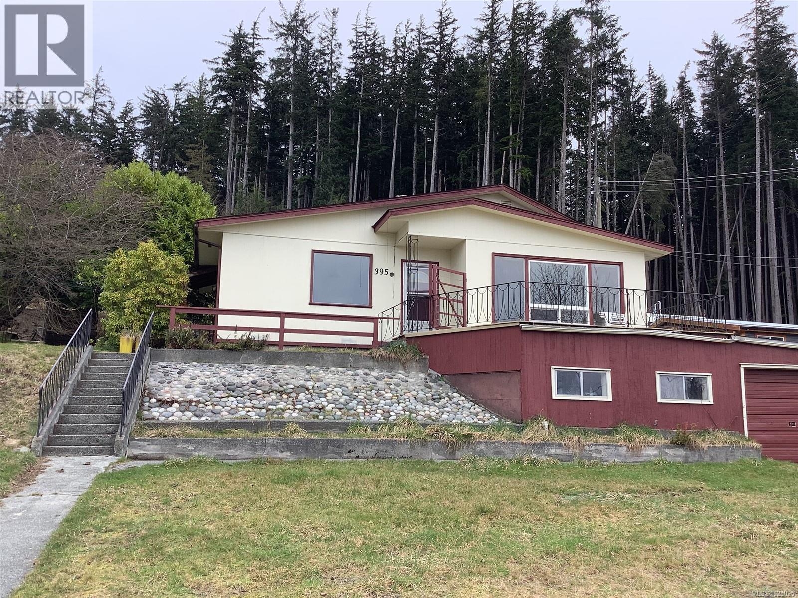 395 2nd St - 1
