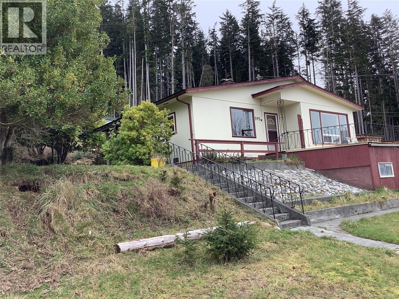 395 2nd St - 2