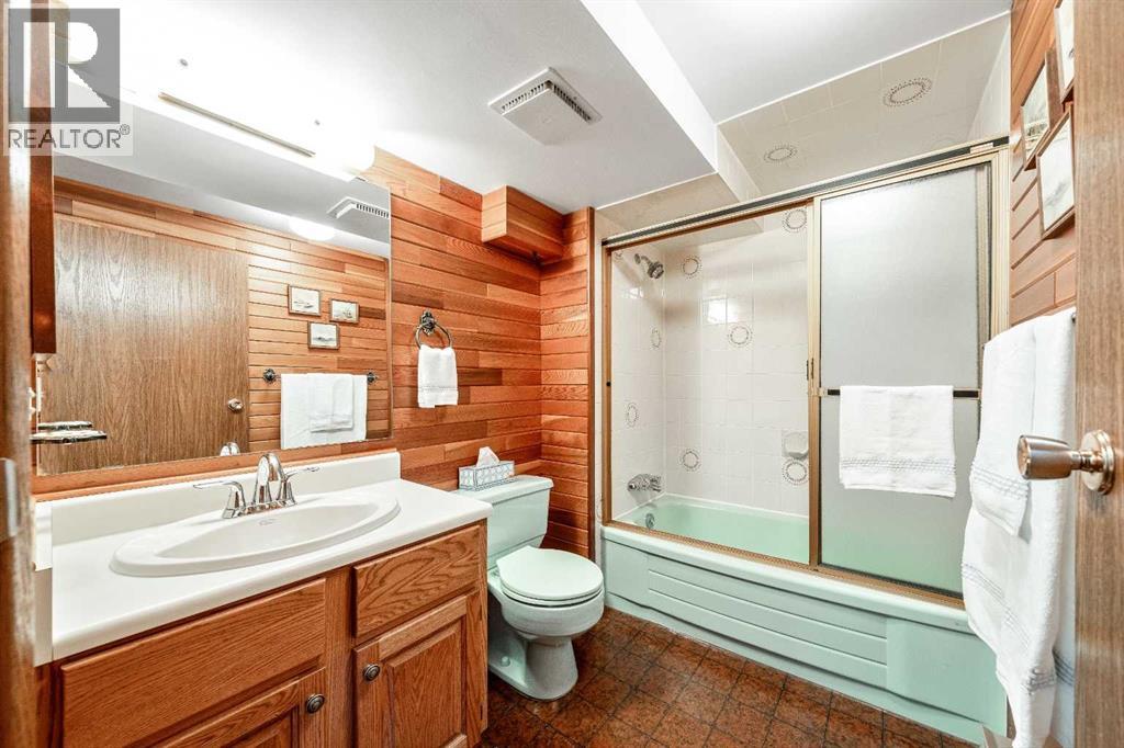 Single Family House Bungalow for Sale in  Oakmount Drive SW Oakridge Calgary 