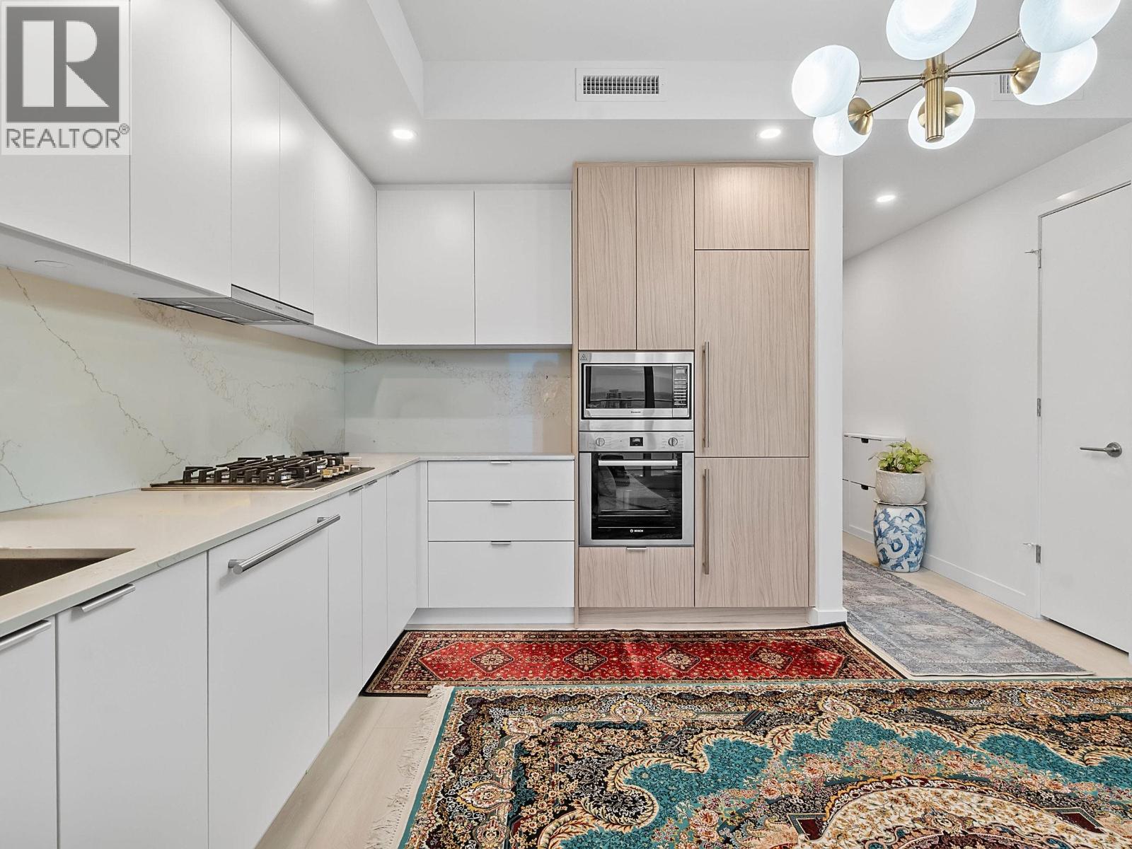 1503 537 COTTONWOOD Avenue - photo 2