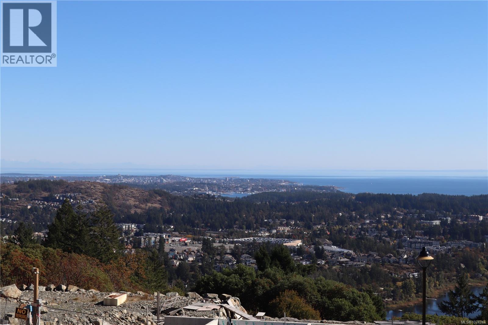  1448 Grand Forest Close, Langford