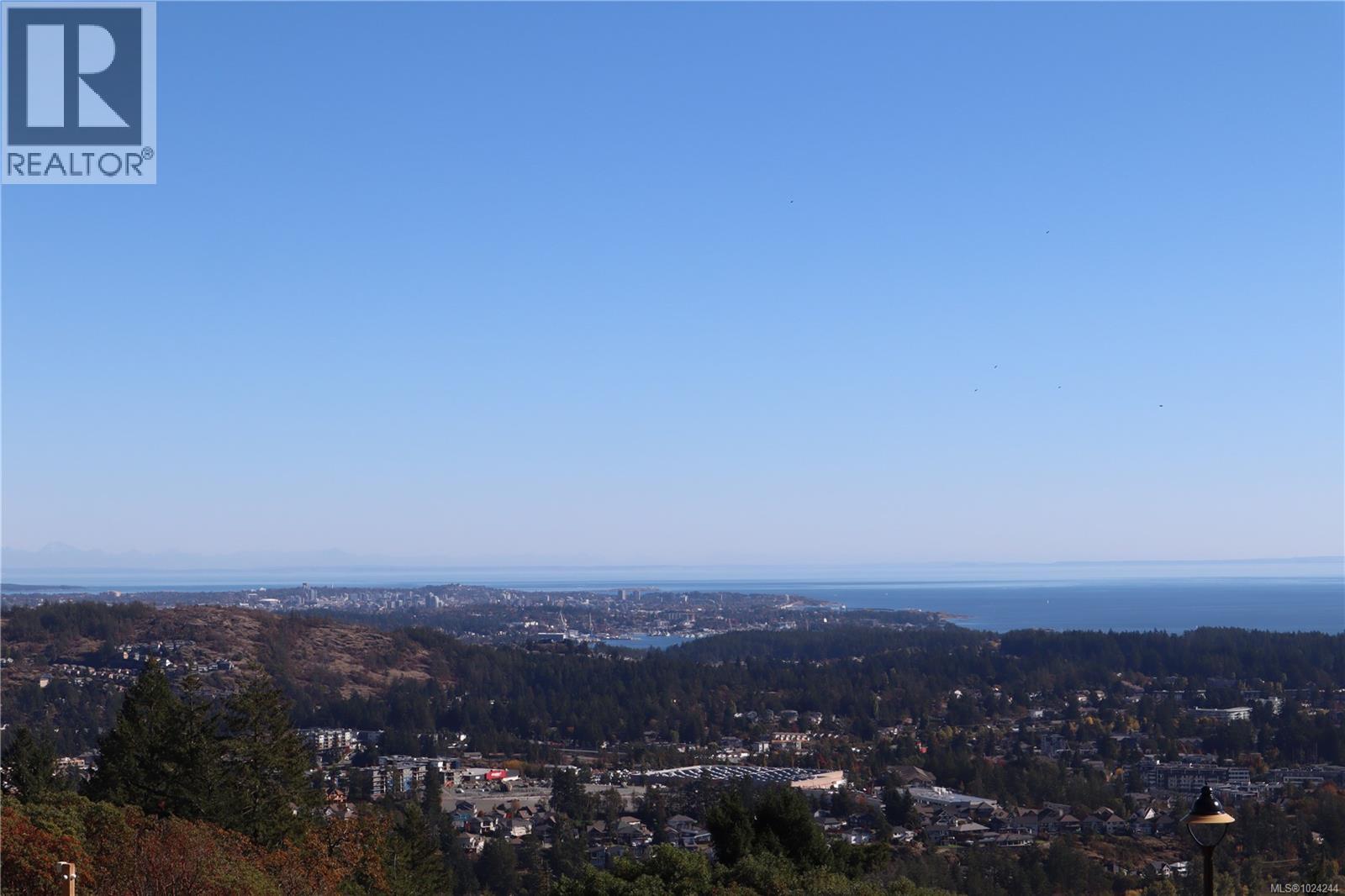  1448 Grand Forest Close, Langford