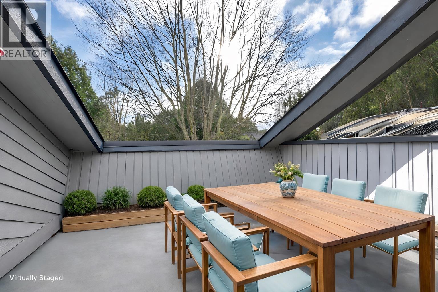 7 7300 LEDWAY ROAD, Richmond