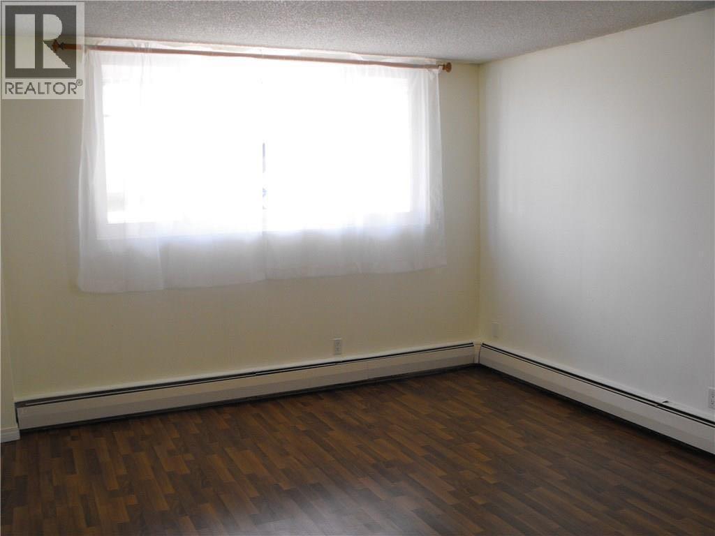 Single Family House for Sale in    Street SW Rosscarrock Calgary 