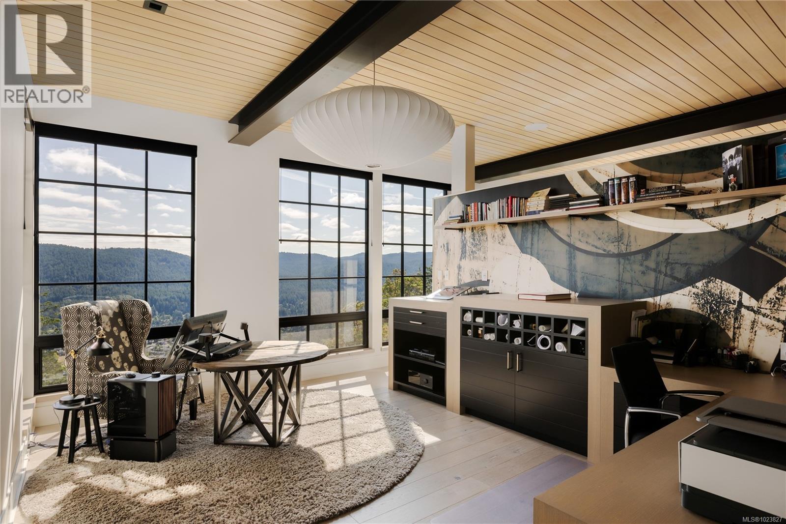  1424 Pinehurst Place, Langford