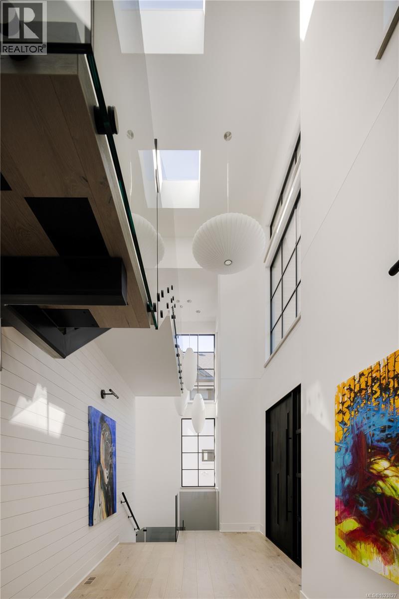  1424 Pinehurst Place, Langford