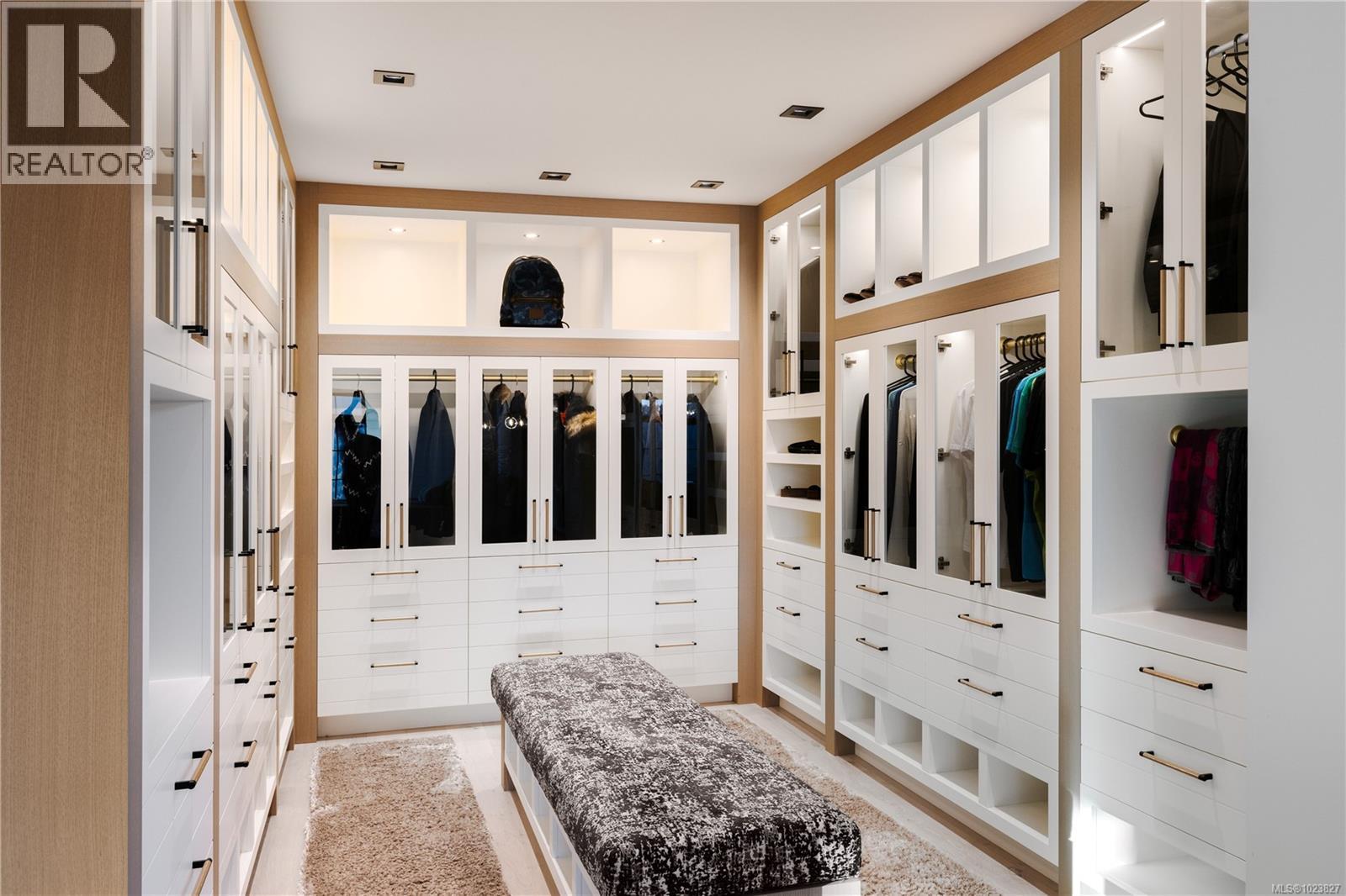  1424 Pinehurst Place, Langford