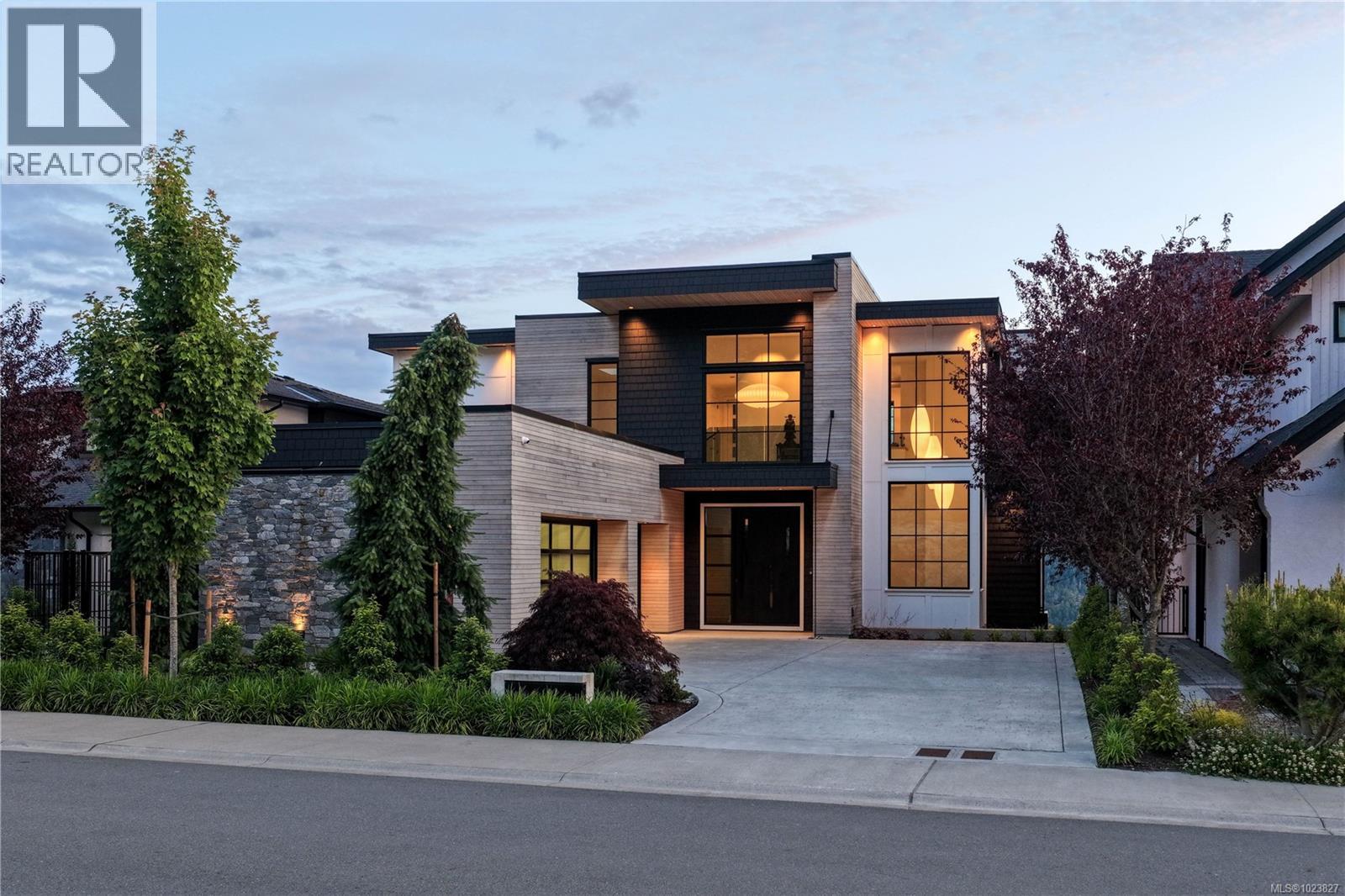 1424 Pinehurst Pl - Main photo, Langford, British Columbia