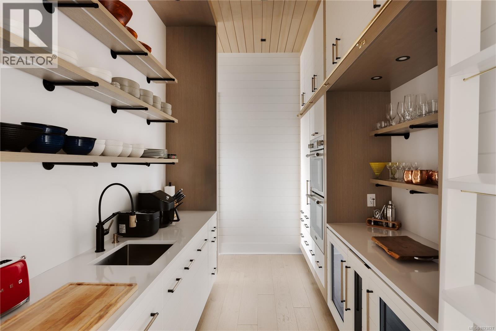  1424 Pinehurst Place, Langford