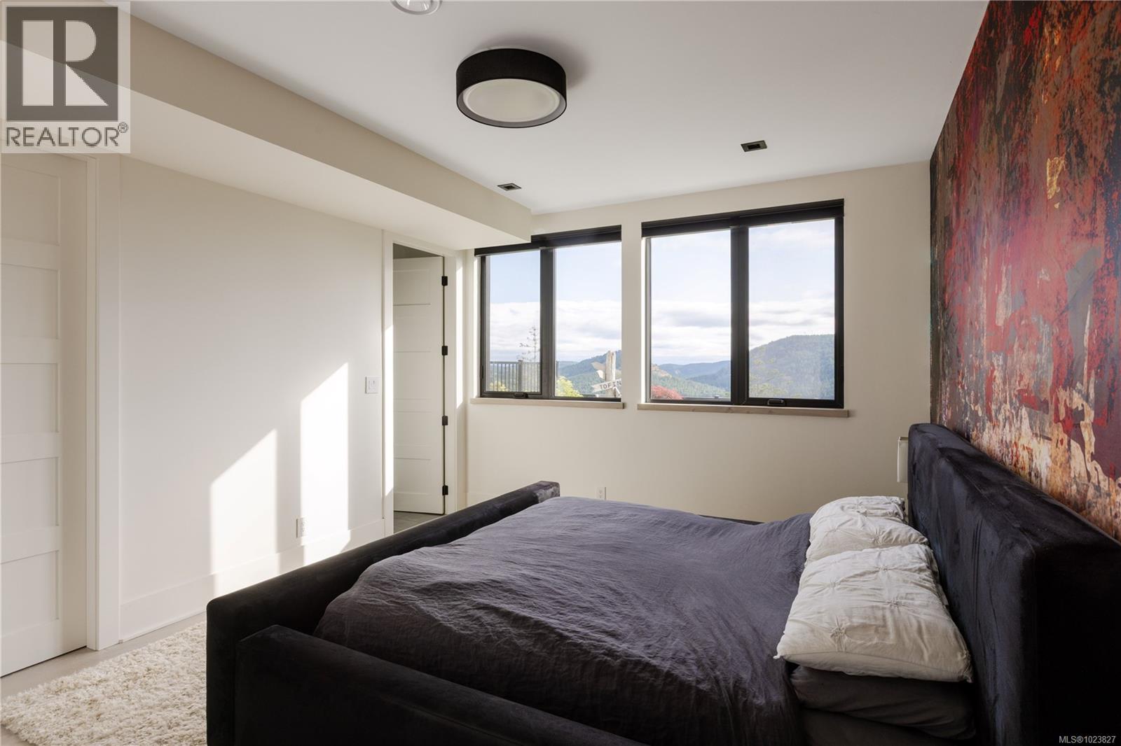  1424 Pinehurst Place, Langford